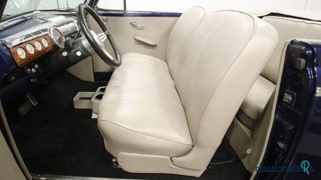 1946' Ford Deluxe photo #3