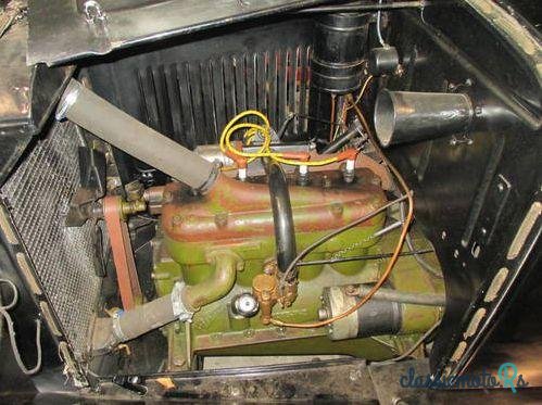 1923' Overland Touring photo #4