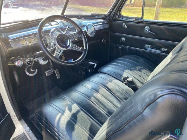 1946' Ford Super Deluxe photo #2