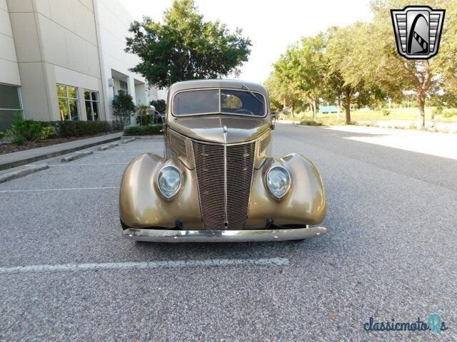 1937' Ford photo #2