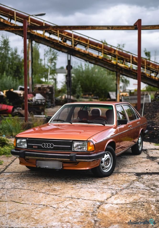 1977' Audi 100 photo #1