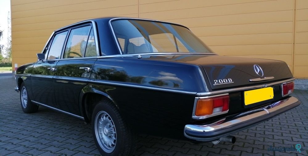 1976' Mercedes-Benz W115 photo #6