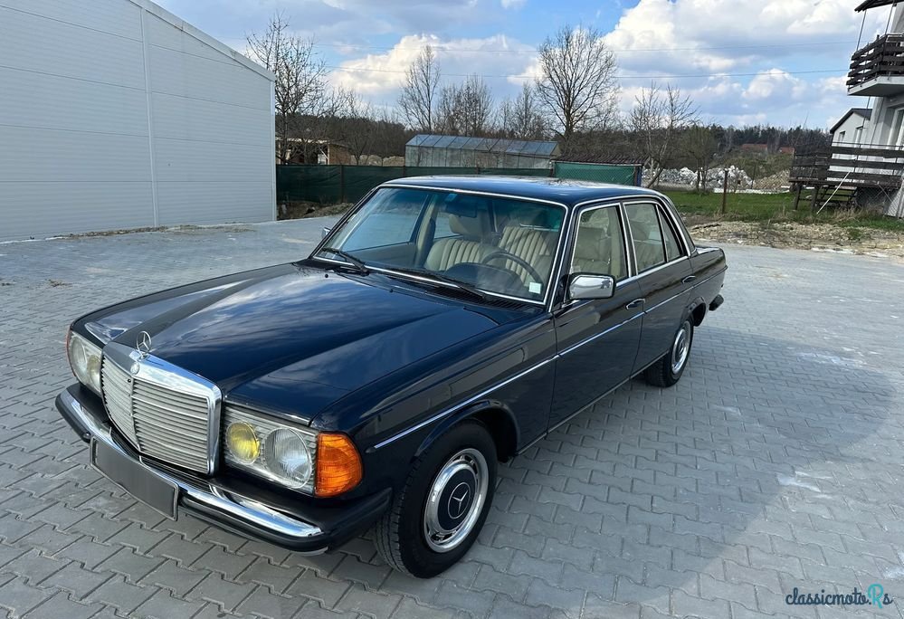 1980' Mercedes-Benz W123 photo #1