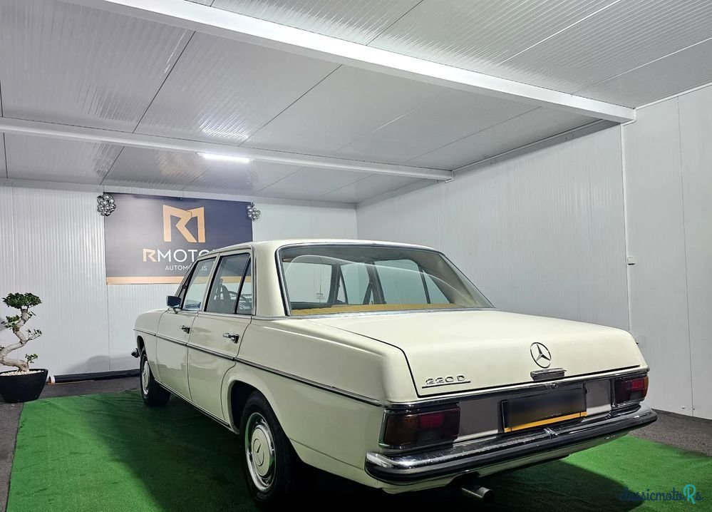 1970' Mercedes-Benz W114/W115 photo #3