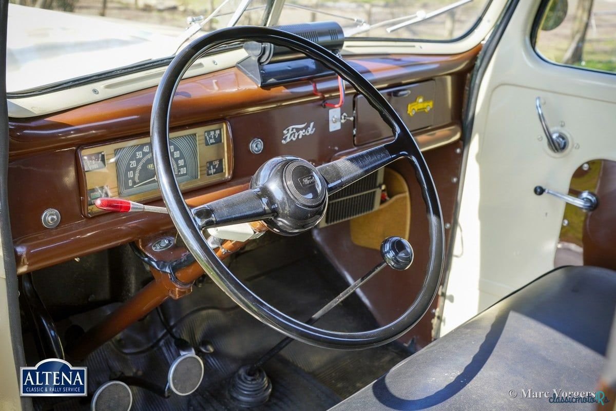 1946' Ford Ton Pick Up photo #5