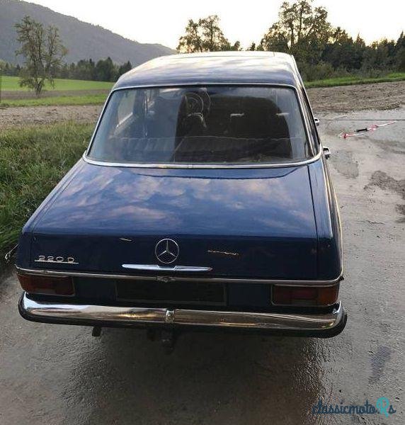 1969' Mercedes-Benz 220 photo #4