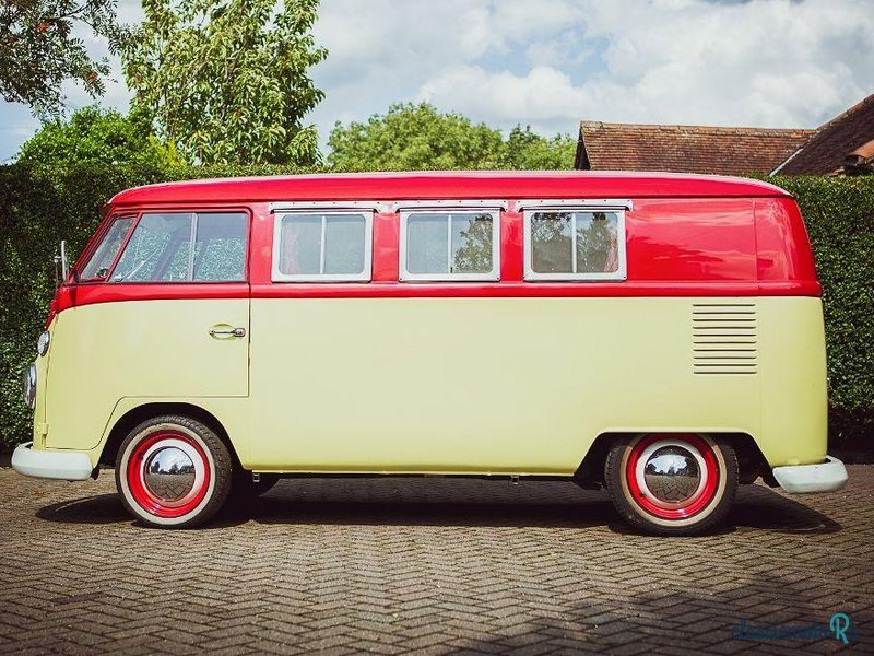 1967' Volkswagen Camper Sundial photo #2