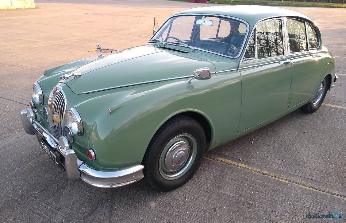 1967' Jaguar Mk2 photo #3