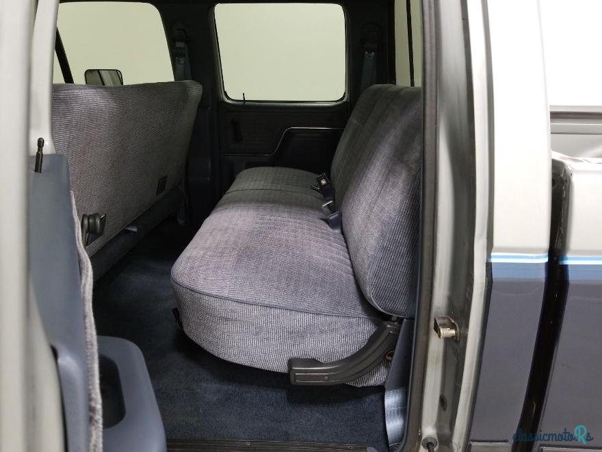 1989' Ford E-350 and Econoline 350 photo #5