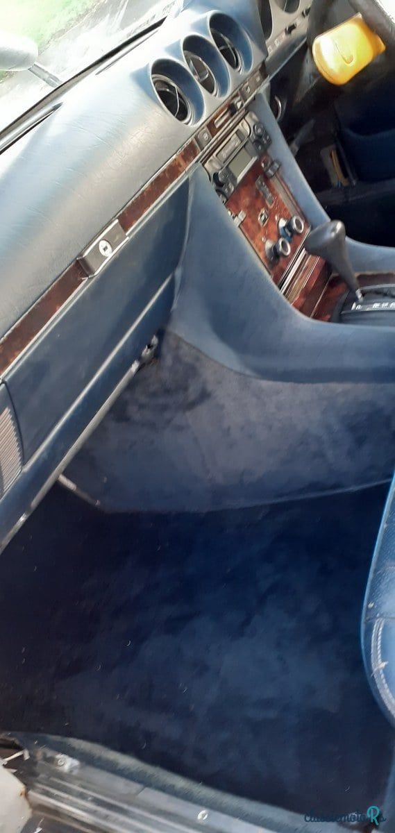 1980' Mercedes-Benz 240 photo #5