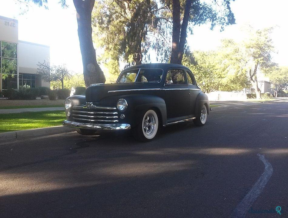 1948' Ford Super Deluxe photo #4