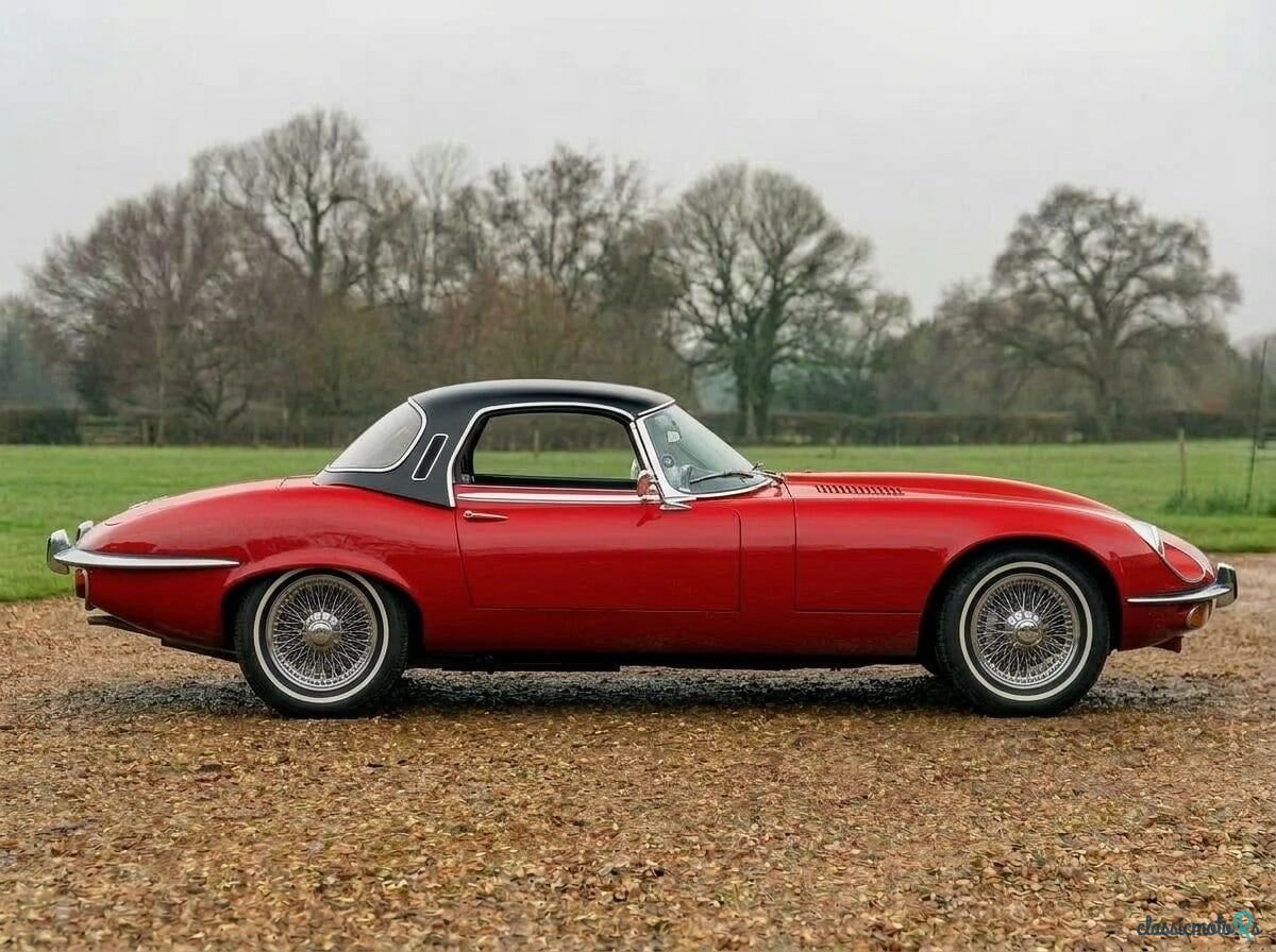 1975' Jaguar E-Type photo #2