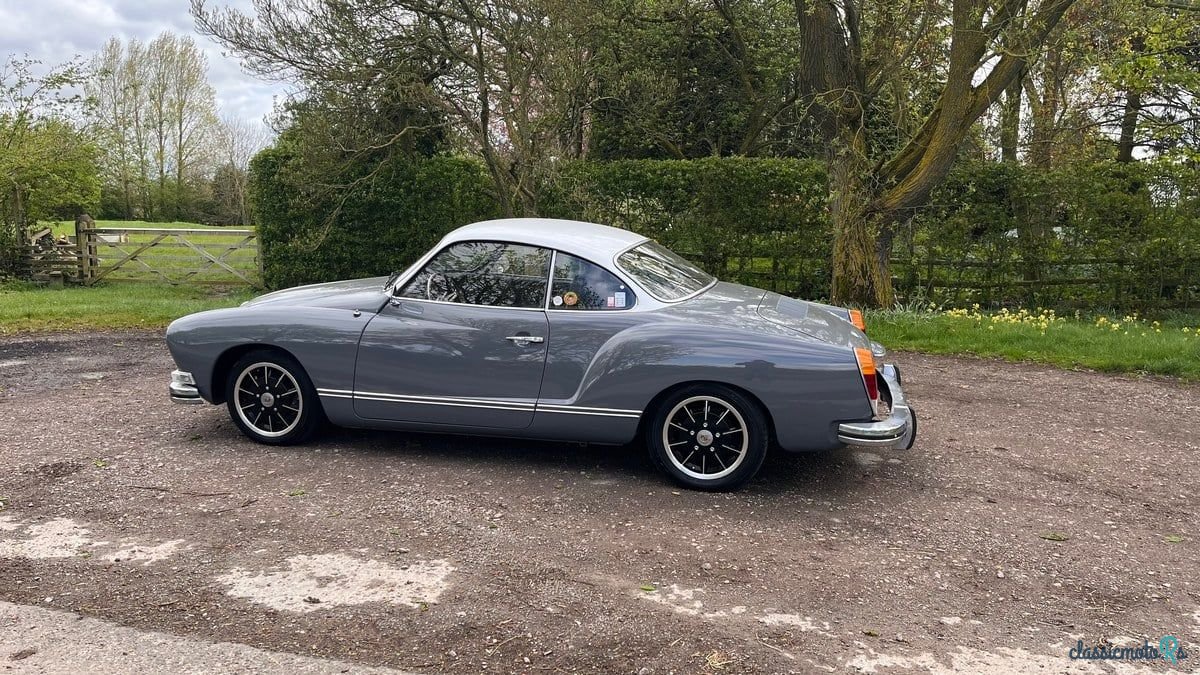 1974' Volkswagen Karmann Ghia photo #1