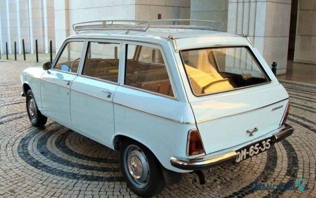 1971' Peugeot 204 Break photo #1