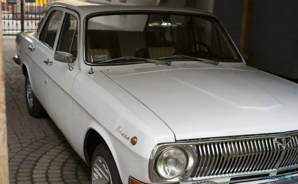 1977' Gaz 24 Wołga photo #6