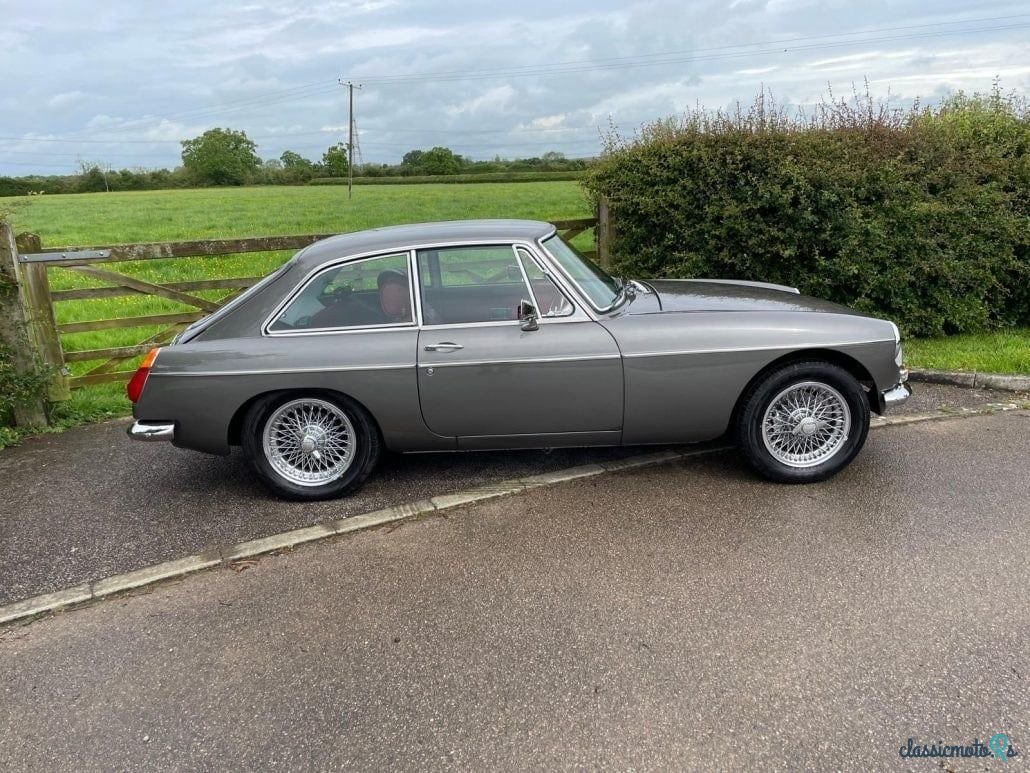 1967' MG MGB photo #3
