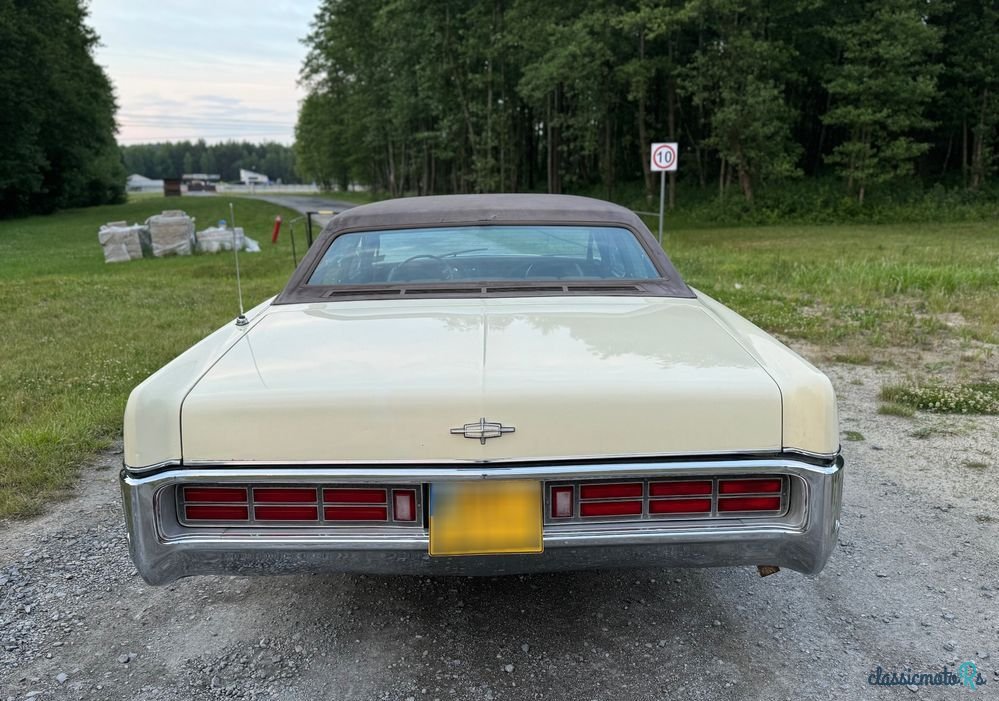 1970' Lincoln Continental photo #5