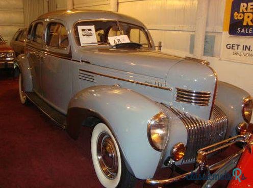 1939' Chrysler Royal 4Dr Sedan photo #1