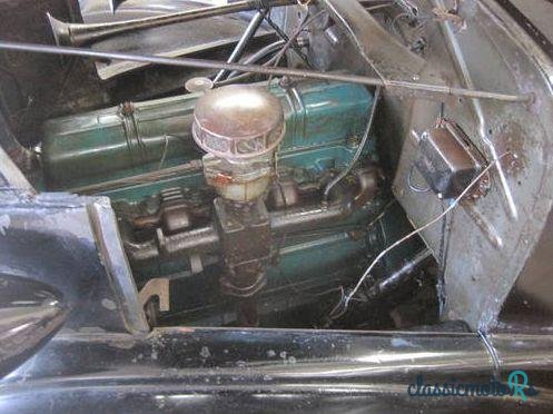 1937' Chevrolet Business Coupe photo #5