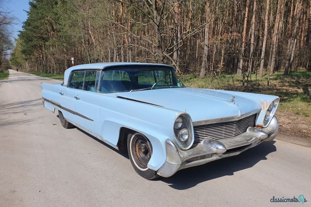1958' Lincoln Capri photo #2
