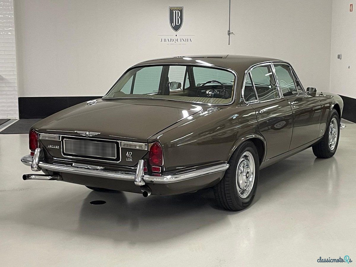 1972' Jaguar XJ photo #4