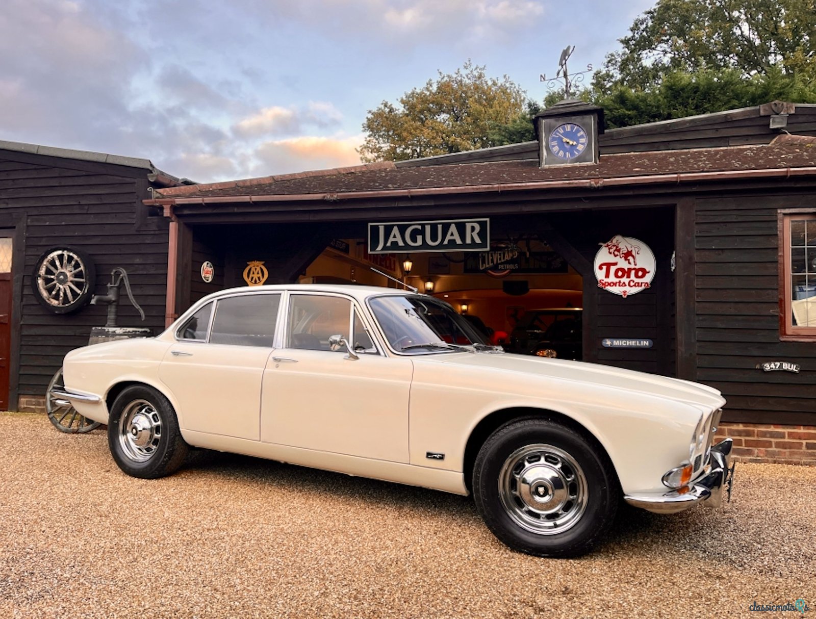 1973' Jaguar XJ12 photo #1