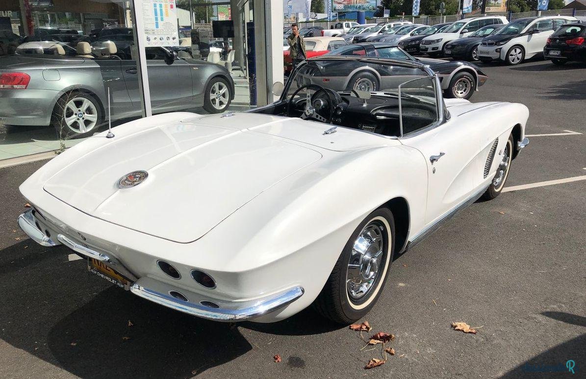 1962' Chevrolet Corvette C1 V8 327Ci photo #3