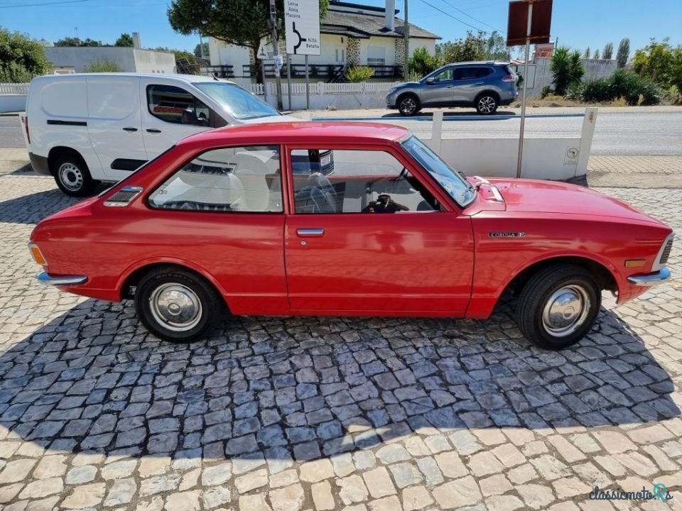1975' Toyota Corolla photo #2