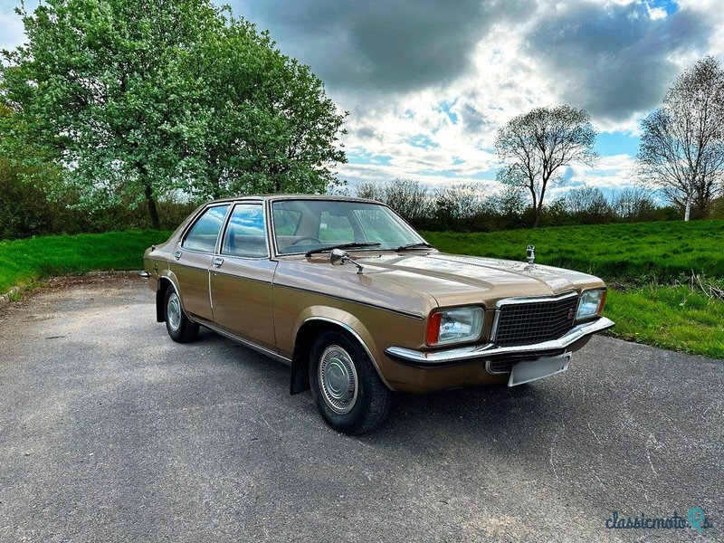 1976' Vauxhall Vx220 photo #1