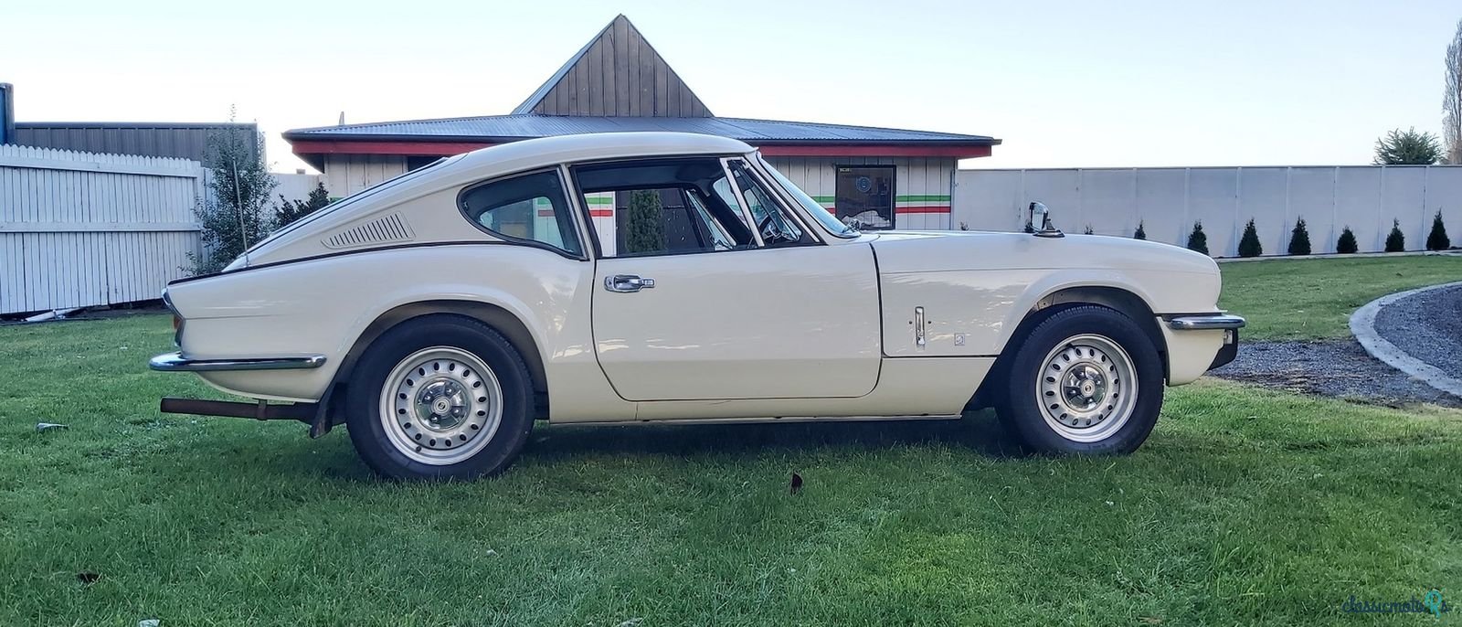 1973' Triumph GT6 photo #5