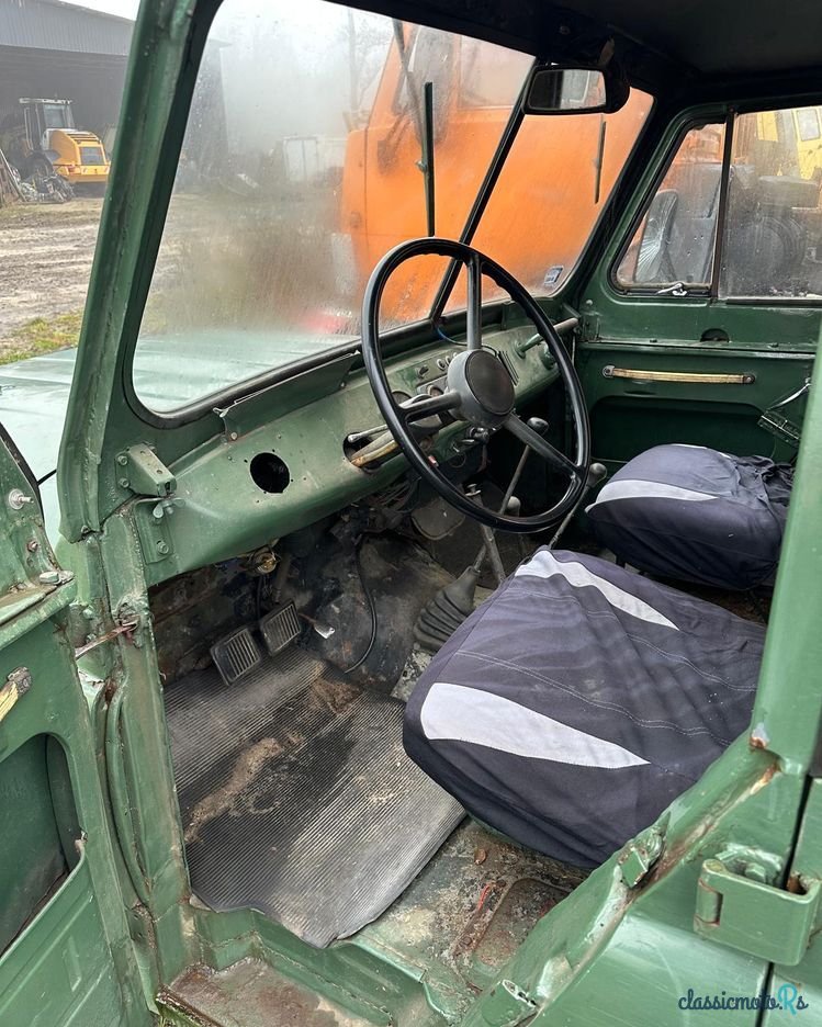 1976' UAZ 469 B photo #5