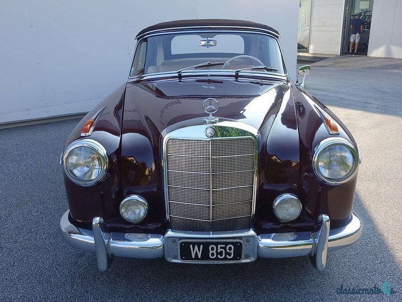 1957' Mercedes-Benz 220 S photo #2