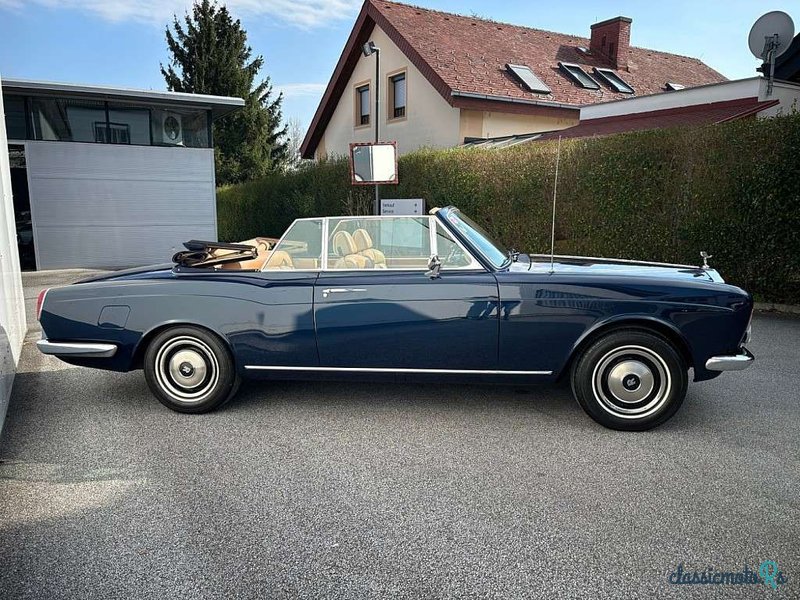 1974' Rolls-Royce Corniche photo #4