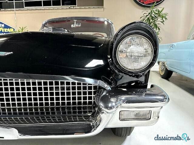 1957' Ford Thunderbird photo #3