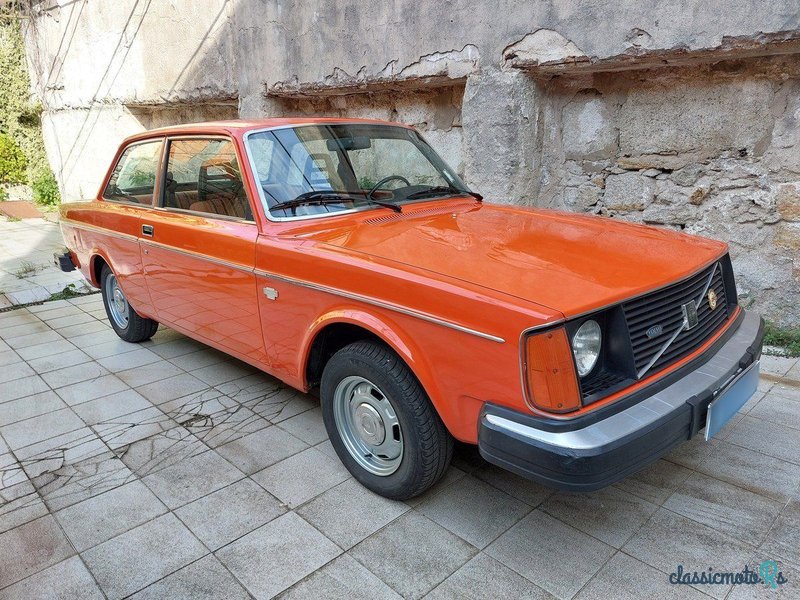 1975' Volvo 244 photo #1