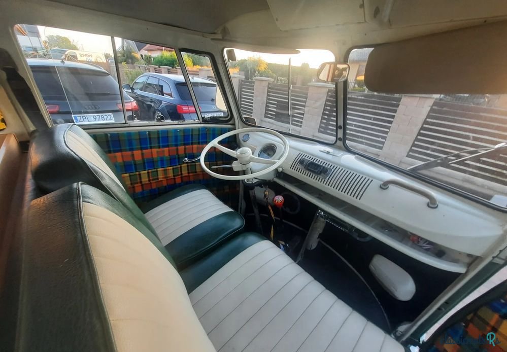 1970' Volkswagen Transporter photo #6