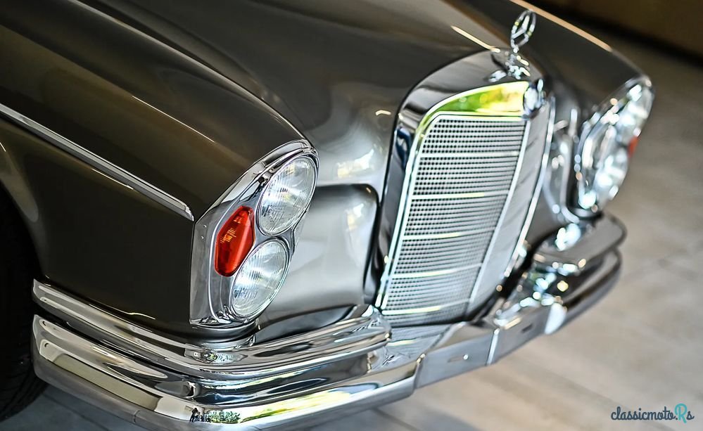 1963' Mercedes-Benz 220SE W111 photo #4