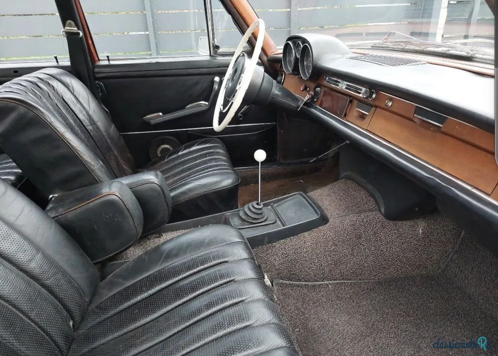 1970' Mercedes-Benz 280 photo #6