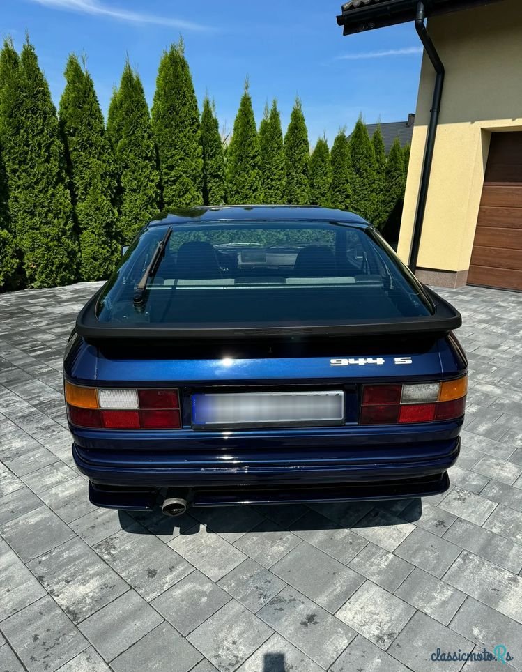 1979' Porsche 924 Standard photo #6