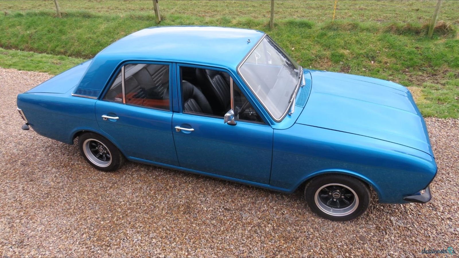 1968' Ford Cortina photo #1