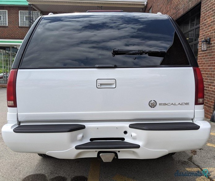 1995' Cadillac Escalade photo #4