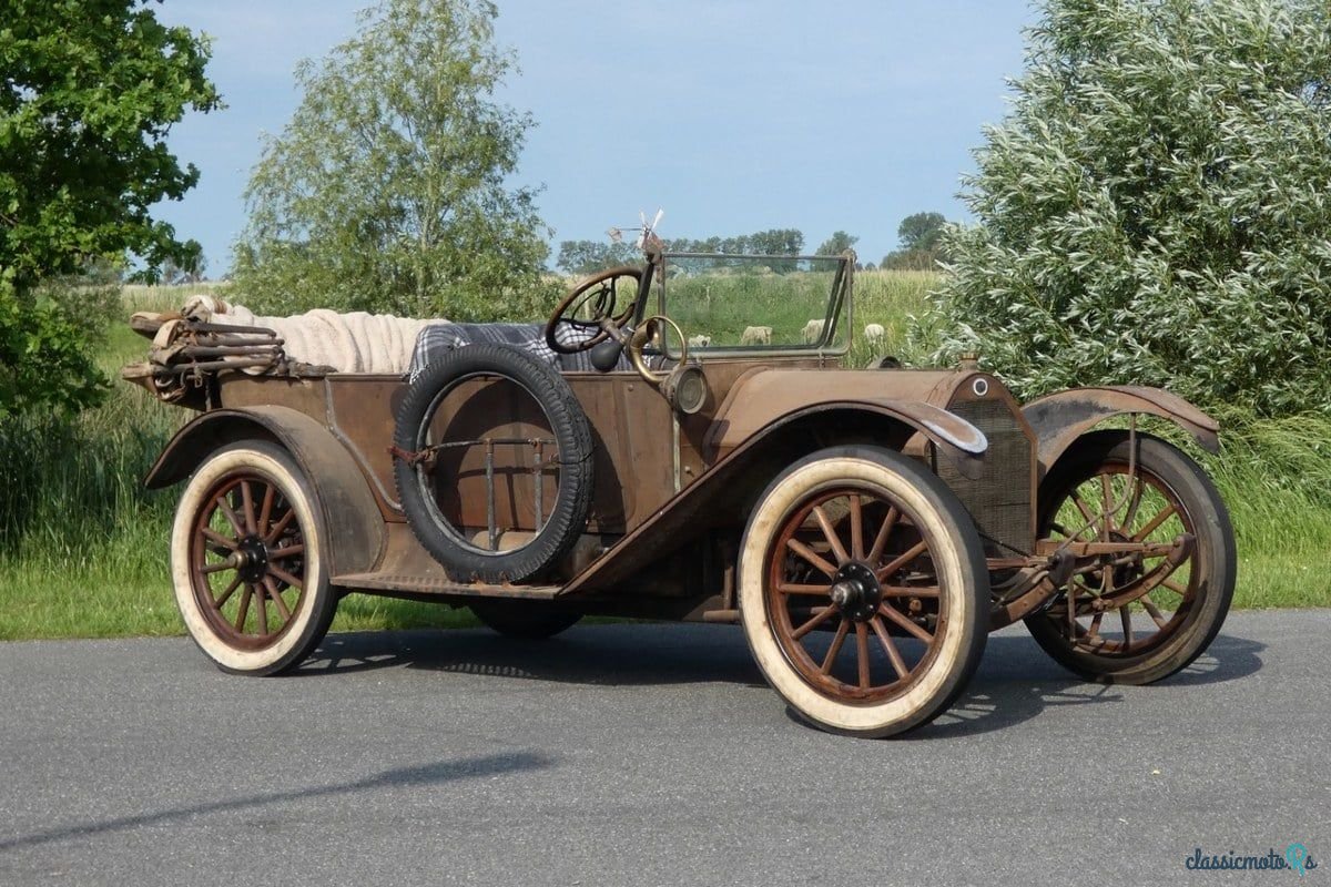 1913' Regal Underslung photo #2