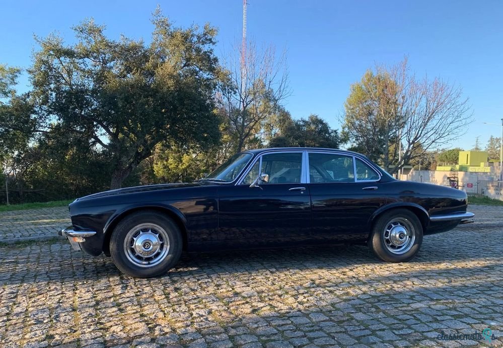 1974' Jaguar Daimler Sovereign 4.2 photo #1