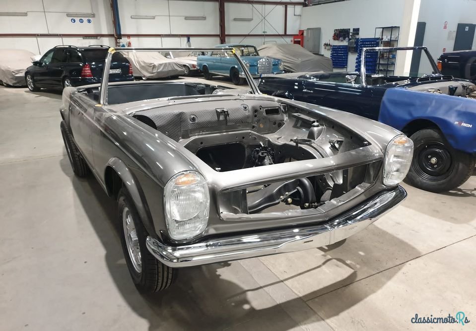 1969' Mercedes-Benz 280 SL Pagoda photo #5