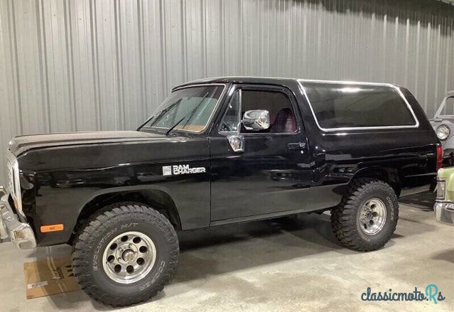 1984' Dodge Ramcharger photo #1