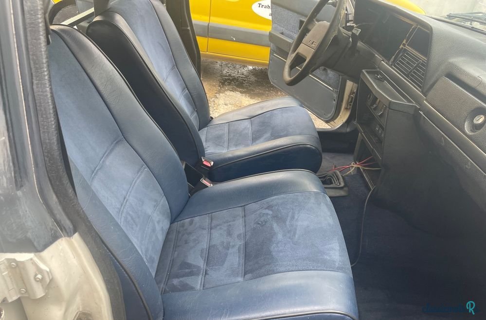 1989' Volvo 240 photo #6
