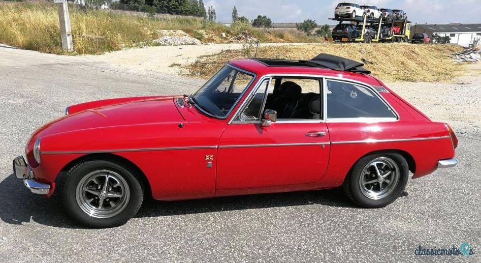 1972' MG MGB Gt photo #1