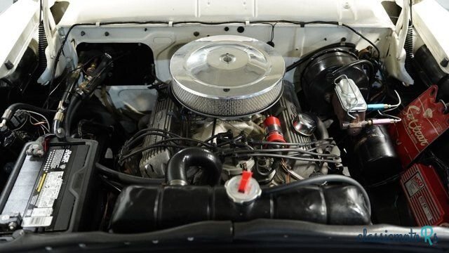 1956' Ford Fairlane photo #3