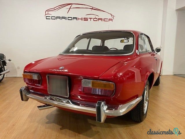 1974' Alfa Romeo Gtv 2000 photo #2