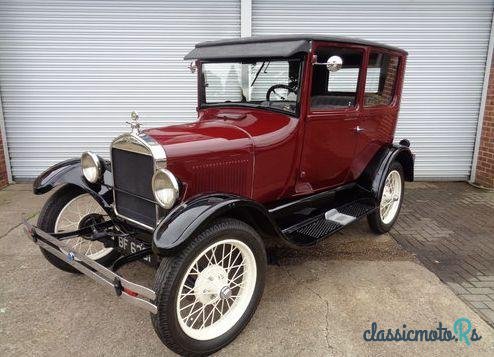 1927' Ford Model T Tudor photo #4